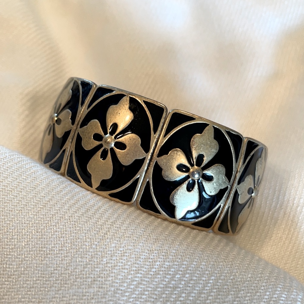 Lia Sophia Midnight Clover bracelet